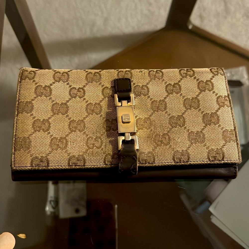 Gucci wallet